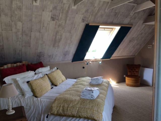Les Chambres Du Mad Henvic Exteriör bild